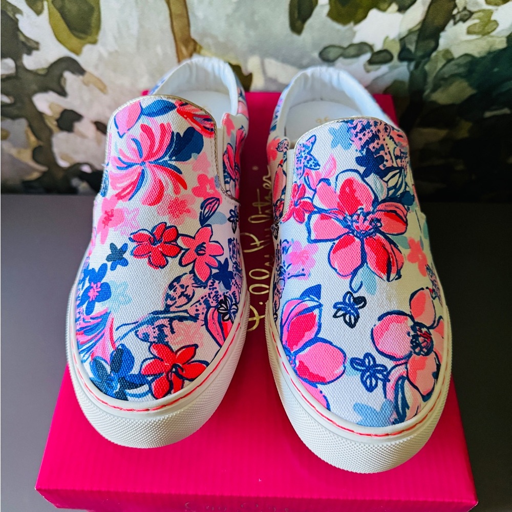 Lilly Pulitzer Julie Mule Sneaker in Resort White Party Like a Lobster